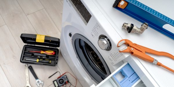 Washing,Machine,Repairman,Fixing,The,Washing,Machine